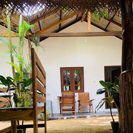 Villa The Woodnest à Baie d'Arugam Extérieur photo