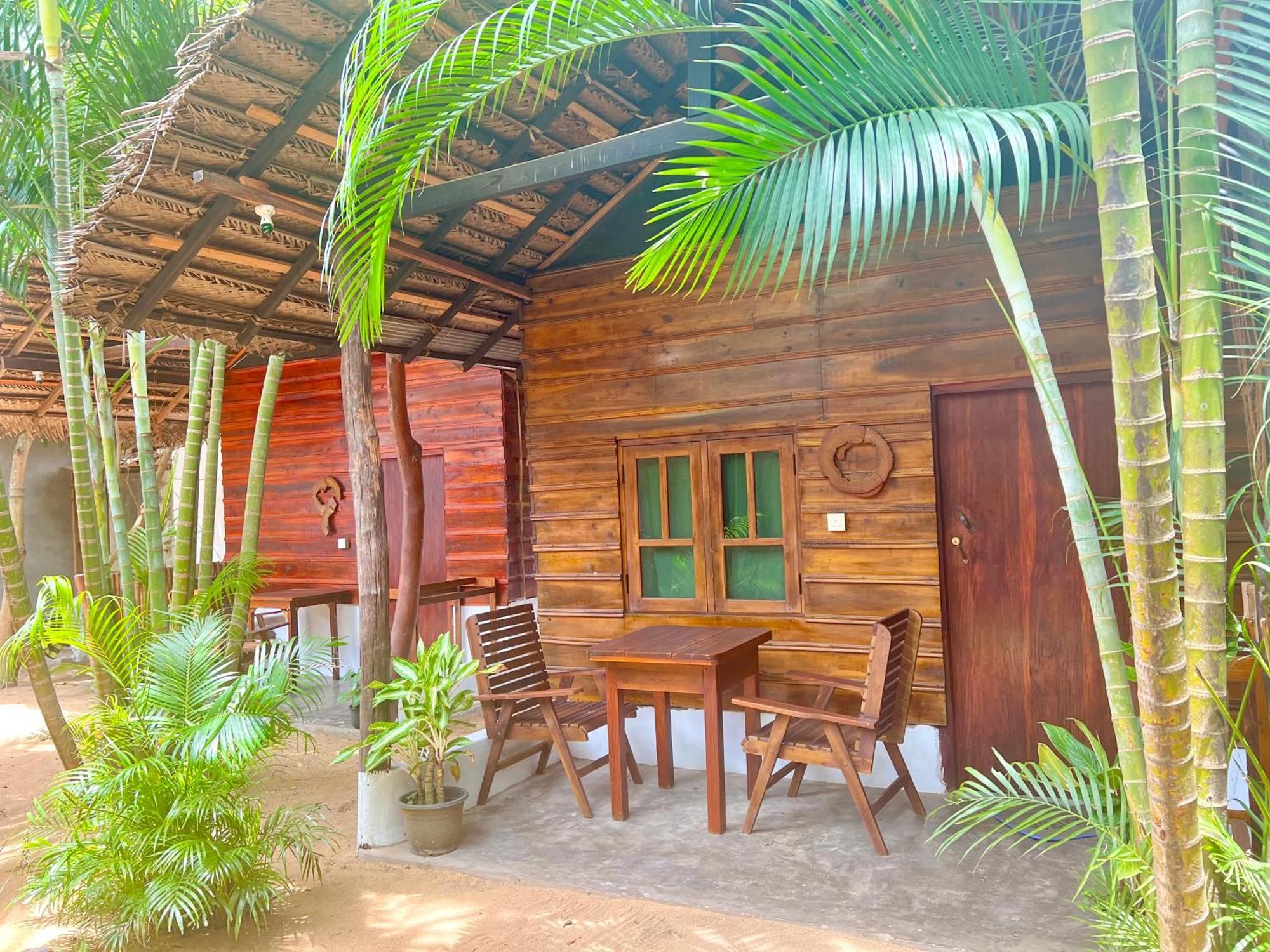 Villa The Woodnest à Baie d'Arugam Extérieur photo