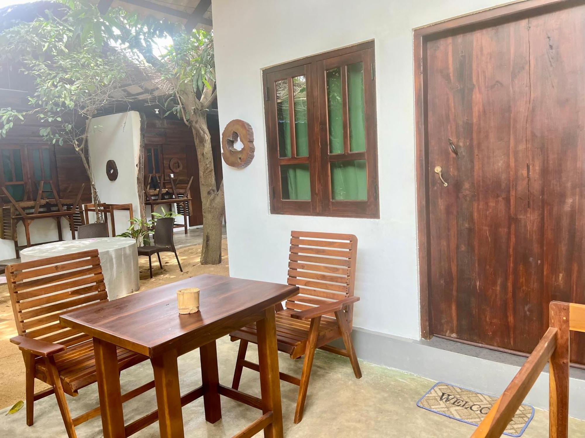 Villa The Woodnest à Baie d'Arugam Extérieur photo