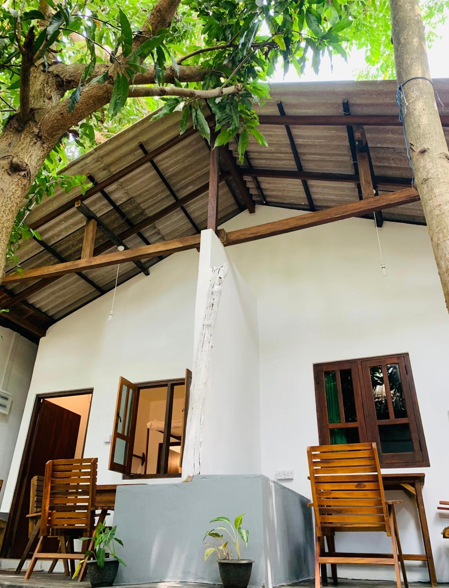Villa The Woodnest à Baie d'Arugam Extérieur photo