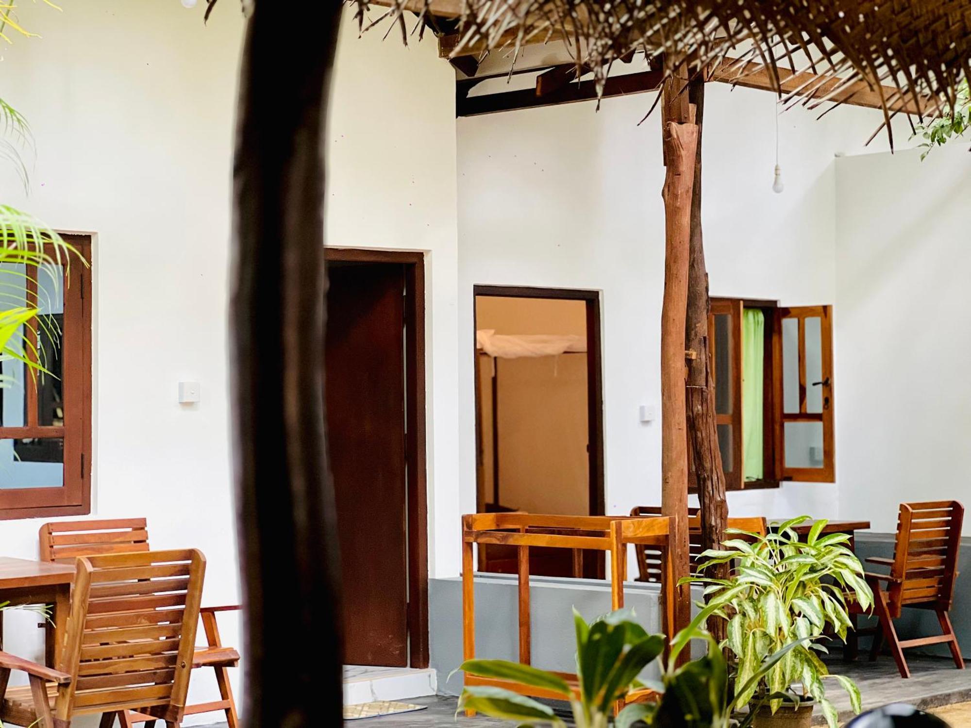 Villa The Woodnest à Baie d'Arugam Extérieur photo
